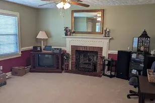 411 Main St, Newton Grove, NC 28366 - Photo 11
