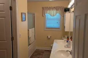 411 Main St, Newton Grove, NC 28366 - Photo 11