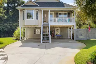 401 Donzi Ct, Carolina Beach, NC 28428 - Photo 5