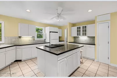 423 Lake Shore Drive, Sunset Beach, NC 28468 - Photo 23
