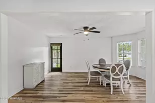 109 Halls Creek Dr, Swansboro, NC 28584 - Photo 13