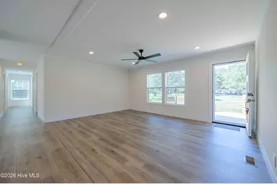 120 Edgewater Lane, Richlands, NC 28574 - Photo 9