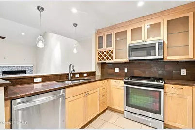 1800 Eastwood Road #Apt 242, Wilmington, NC 28403 - Photo 5