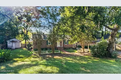 411 S 3rd Street, Smithfield, NC 27577 - Photo 1