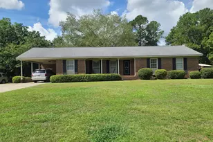 2904 Graham Dr, Kinston, NC 28504 - Photo 1