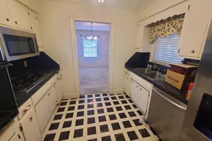2904 Graham Dr, Kinston, NC 28504 - Photo 7