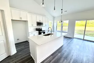 304 Miller St, Chadbourn, NC 28431 - Photo 5
