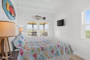 6011 W Beach Dr, Oak Island, NC 28465 - Photo 27