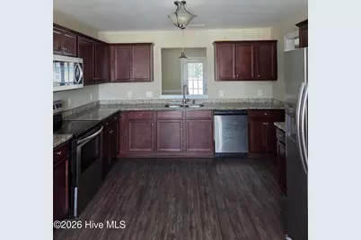 500 Hillshade Court #B, Winterville, NC 28590 - Photo 5