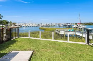 511 Turner St, Beaufort, NC 28516 - Photo 23