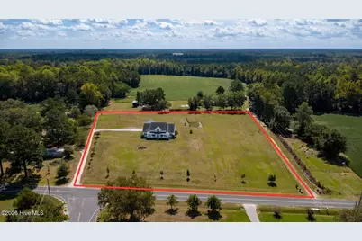 16 Craven Drive, Lumberton, NC 28358 - Photo 9