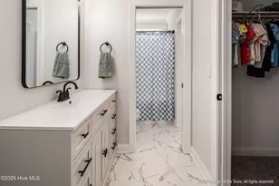 902 Derbyshire Ln, Greenville, NC 27858 - Photo 53
