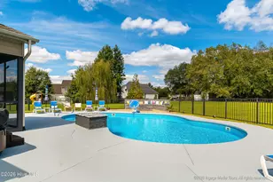 902 Derbyshire Ln, Greenville, NC 27858 - Photo 71