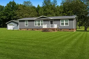 9556 Silver Spoon Rd, Clarkton, NC 28433 - Photo 3
