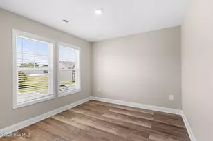 608 Jacks Xing Dr, Hubert, NC 28539 - Photo 13