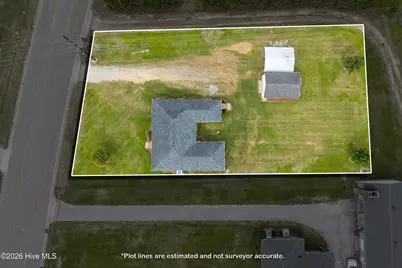 1035 W Saint James Street, Tarboro, NC 27886 - Photo 5