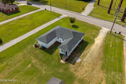 1035 W Saint James Street, Tarboro, NC 27886 - Photo 31