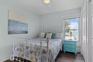 1406 Evans St, Morehead City, NC 28557 - Photo 9