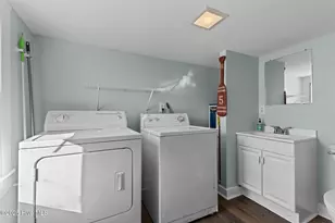1406 Evans St, Morehead City, NC 28557 - Photo 17