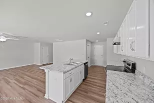 941 Plymouth Rd, Boiling Spring Lakes, NC 28461 - Photo 17