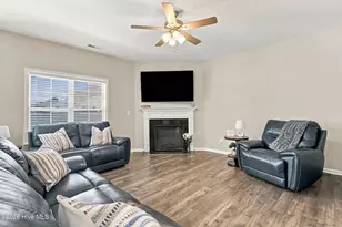 613 Knoll Cir, Greenville, NC 27858 - Photo 17