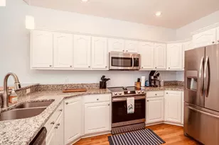 202 W Dobbs St, Atlantic Beach, NC 28512 - Photo 9