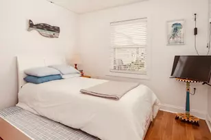 202 W Dobbs St, Atlantic Beach, NC 28512 - Photo 5