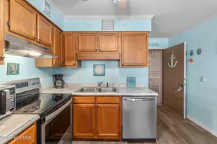 301 Commerce Way, Atlantic Beach, NC 28512 - Photo 11