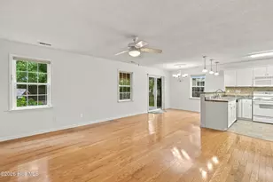 643 Lanvale Hills Cir, Leland, NC 28451 - Photo 7