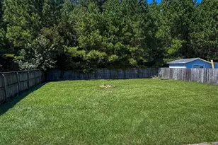 4011 W.T. Whitehead Dr, Jacksonville, NC 28546 - Photo 17