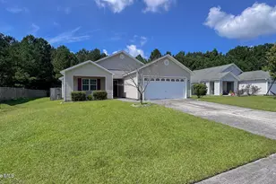 4011 W.T. Whitehead Dr, Jacksonville, NC 28546 - Photo 3