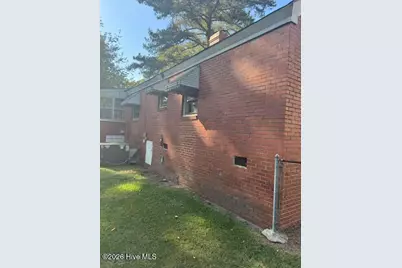 615 Fairfax Avenue NE, Wilson, NC 27893 - Photo 13