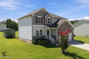 202 Queenstown Dr, Kenly, NC 27542 - Photo 3