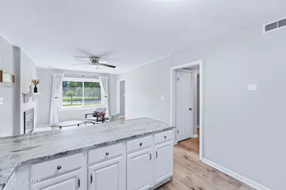 805 Brynn Marr Road, Jacksonville, NC 28546 - Photo 9