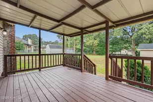 105 Lakehurst Dr, Dudley, NC 28333 - Photo 13