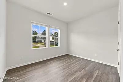 503 Sandy Hollow Drive, Jacksonville, NC 28540 - Photo 5