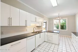 833 Cutter Ct, Kure Beach, NC 28449 - Photo 23