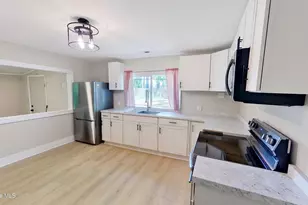 1682 Blue Creek Rd, Jacksonville, NC 28540 - Photo 5