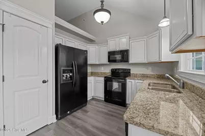 108 Coree Way, New Bern, NC 28562 - Photo 9