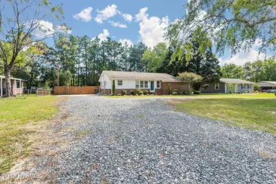1708 N Poplar Street, Aberdeen, NC 28315 - Photo 3