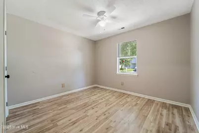 3043 Foxhorn Road, Jacksonville, NC 28546 - Photo 15