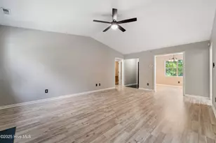 3043 Foxhorn Rd, Jacksonville, NC 28546 - Photo 5