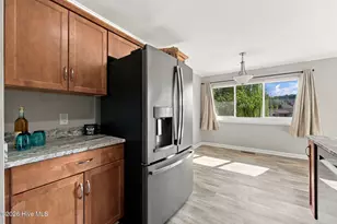 315 Holly Ln, Newport, NC 28570 - Photo 9