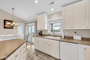 1103 N New River Dr, Surf City, NC 28445 - Photo 17