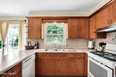 710 N College Road, Wilmington, NC 28405 - Photo 11