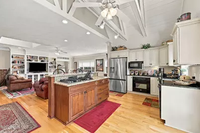 104 Meadows Lane, Aberdeen, NC 28315 - Photo 3