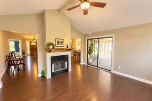 833 Pelican Dr, New Bern, NC 28560 - Photo 3