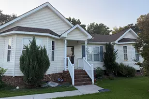 412 S Walnut St, Princeton, NC 27569 - Photo 1