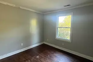 1201 Sycamore Rd, Kinston, NC 28501 - Photo 3