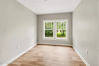 309 Pine Street, Hamlet, NC 28345 - Photo 17